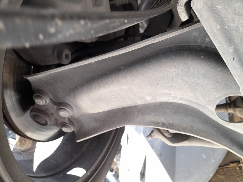 Recambio de brazo suspension inferior delantero derecho para opel crossland x / crossland (p17, p2qo) 1.2 (75) referencia OEM IA