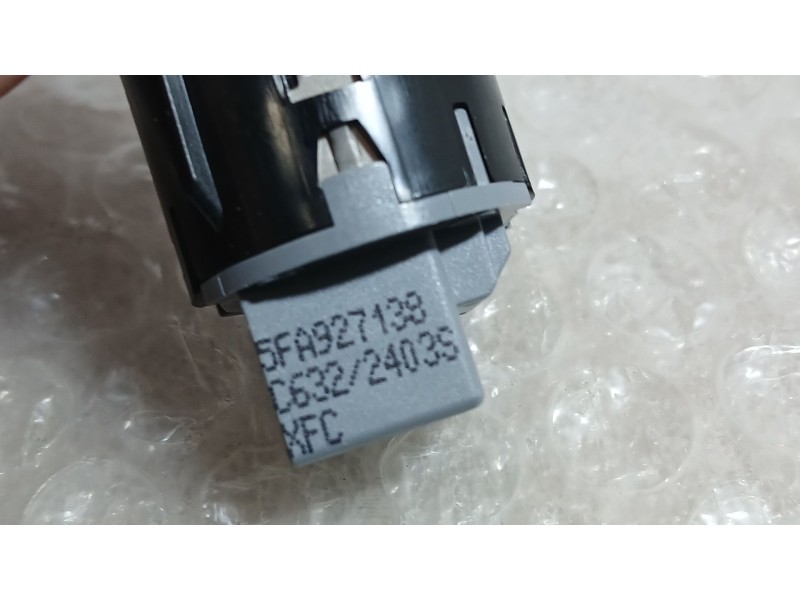 Recambio de interruptor para cupra formentor (kmp) 1.5 tsi e-hybrid referencia OEM IAM 5FA927138 Botón para el programa de estab