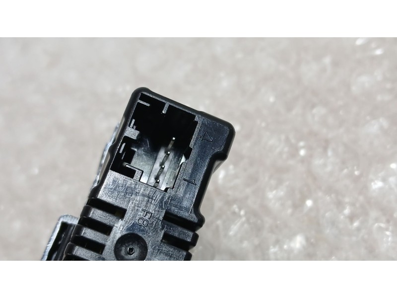 Recambio de conexion usb/aux para cupra formentor (kmp) 1.5 tsi e-hybrid referencia OEM IAM 3G5035954A TRASERO 324025960494