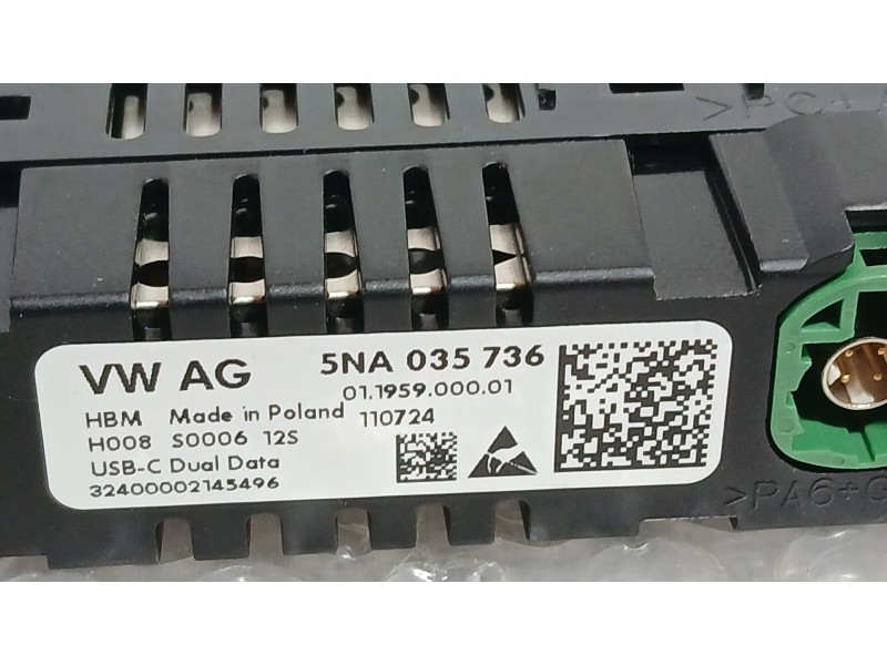 Recambio de conexion usb/aux para cupra formentor (kmp) 1.5 tsi e-hybrid referencia OEM IAM 5NA035736 DELANTERA 