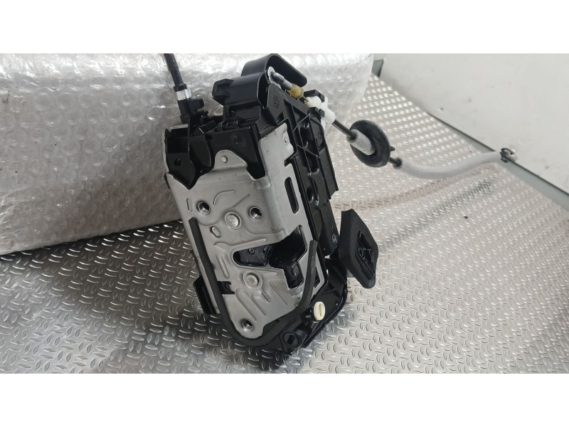 Recambio de cerradura puerta trasera derecha para seat leon (kl1, klg) 2.0 tdi referencia OEM IAM 5TA839016P  