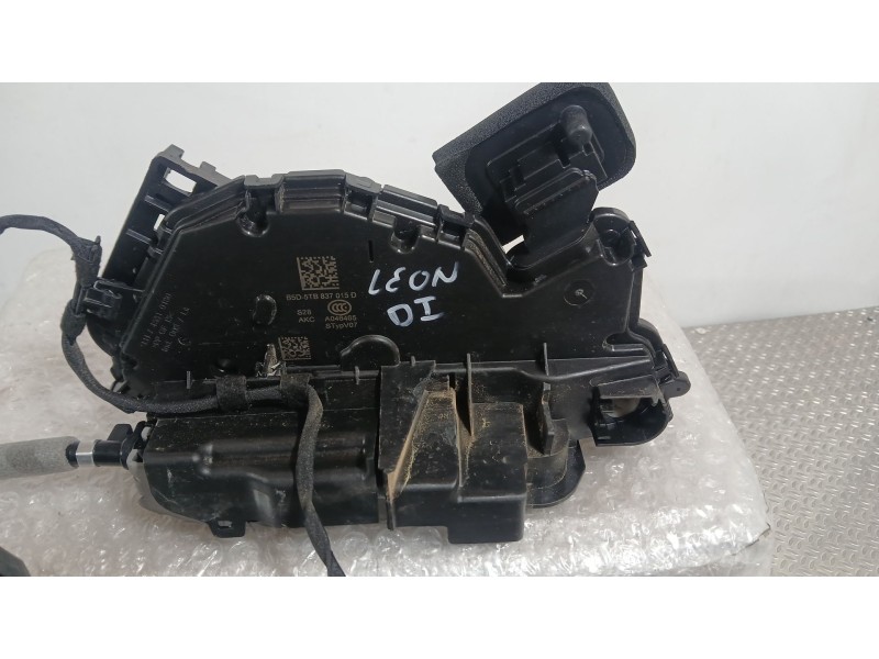 Recambio de cerradura puerta delantera izquierda para seat leon (kl1, klg) 2.0 tdi referencia OEM IAM 5TB837015D  