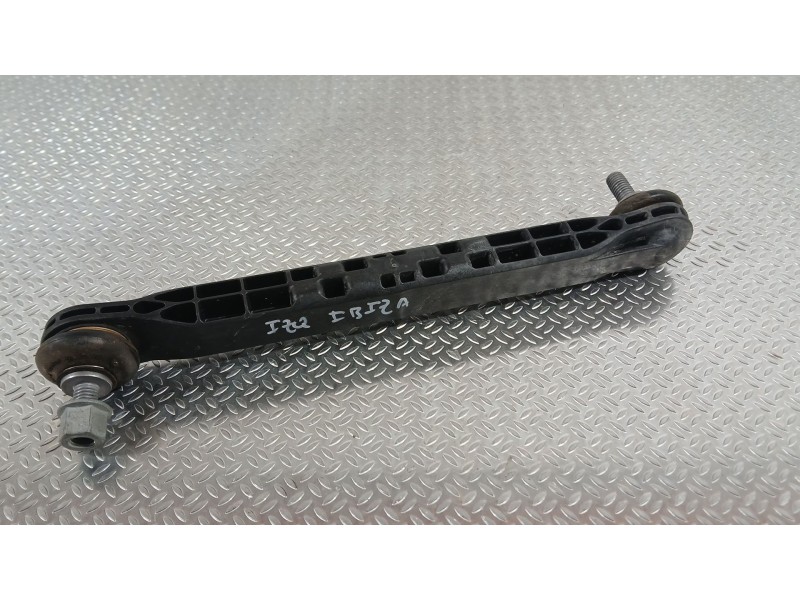 Recambio de bieleta estabilizadora delantera izquierda para seat ibiza v (kj1, kjg) 1.0 mpi referencia OEM IAM 2Q0411315C  