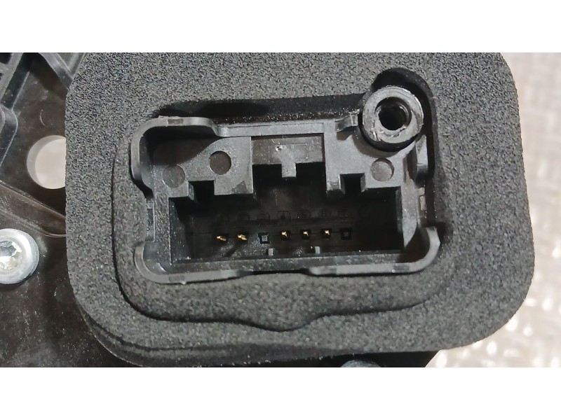 Recambio de cerradura puerta trasera derecha para seat ibiza v (kj1, kjg) 1.0 mpi referencia OEM IAM 10A839016B  G11514102