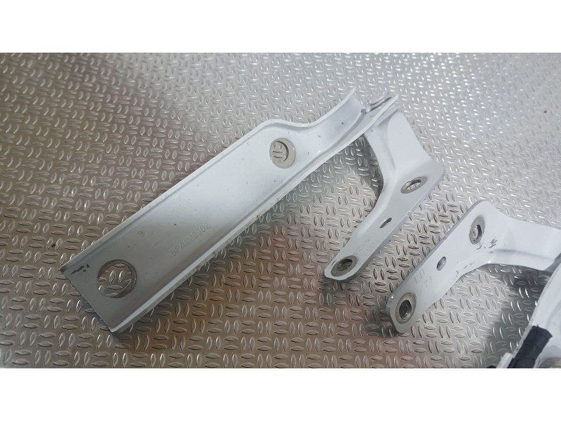 Recambio de bisagra capot para seat leon (kl1, klg) 2.0 tdi referencia OEM IAM 5FA823301 PAREJA 5FA823302