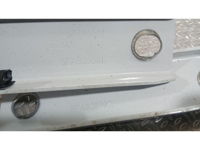 Recambio de bisagra capot para seat leon (kl1, klg) 2.0 tdi referencia OEM IAM 5FA823301 PAREJA 5FA823302