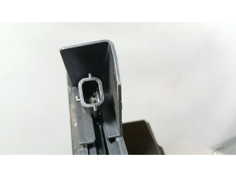 Recambio de cerradura puerta delantera izquierda para dacia duster (hm_) 1.0 tce 100 (hmmt) referencia OEM IAM 805036293RB  