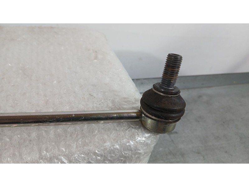 Recambio de bieleta estabilizadora delantera izquierda para seat leon (kl1, klg) 2.0 tdi referencia OEM IAM 5Q0411315A  