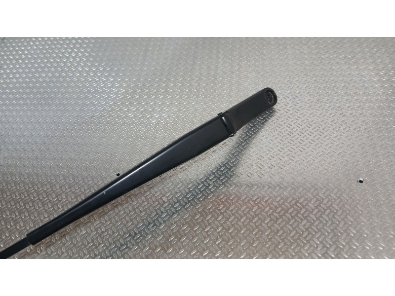 Recambio de brazo limpia delantero derecho para seat leon (kl1, klg) 2.0 tdi referencia OEM IAM 5FB955410A  