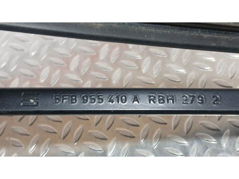 Recambio de brazo limpia delantero derecho para seat leon (kl1, klg) 2.0 tdi referencia OEM IAM 5FB955410A  
