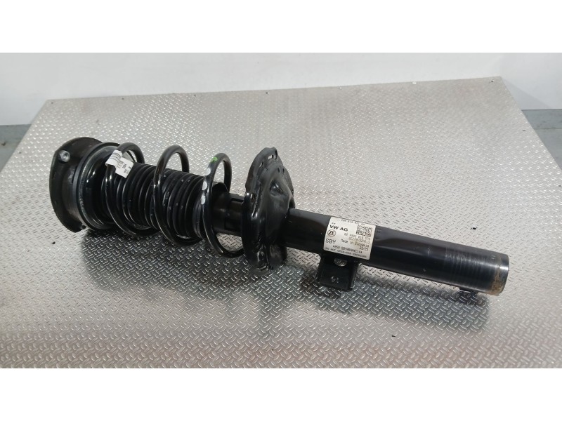 Recambio de amortiguador delantero derecho para seat ibiza v (kj1, kjg) 1.0 mpi referencia OEM IAM 2Q0413031AN ZF 824903016570