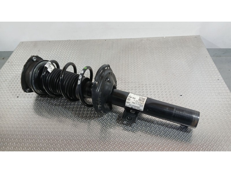 Recambio de amortiguador delantero izquierdo para seat ibiza v (kj1, kjg) 1.0 mpi referencia OEM IAM 2Q0413031AN ZF 824903016570