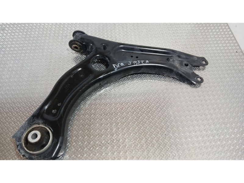 Recambio de brazo suspension inferior delantero derecho para seat ibiza v (kj1, kjg) 1.0 mpi referencia OEM IAM 2Q0407152D  