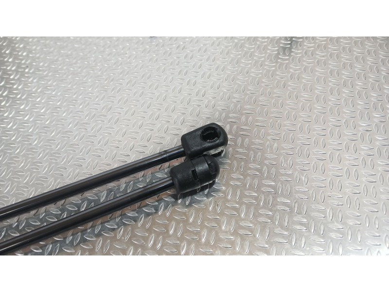 Recambio de amortiguadores maletero / porton para seat ibiza v (kj1, kjg) 1.0 mpi referencia OEM IAM 6F0827550C PAREJA 