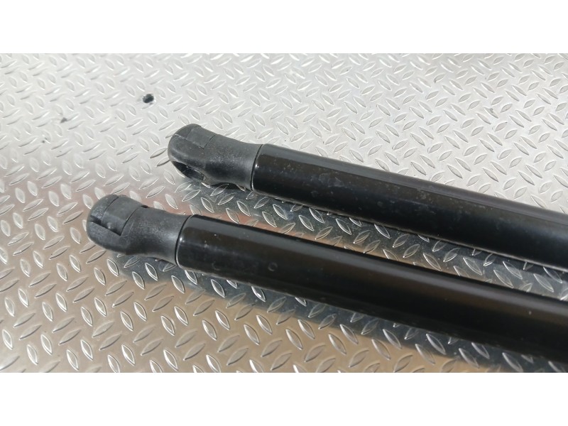 Recambio de amortiguadores maletero / porton para seat ibiza v (kj1, kjg) 1.0 mpi referencia OEM IAM 6F0827550C PAREJA 