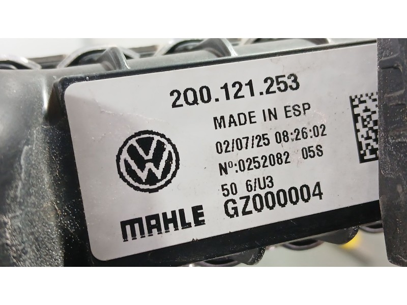 Recambio de radiador agua para seat ibiza v (kj1, kjg) 1.0 mpi referencia OEM IAM 2Q0121253 MAHLE 0252082