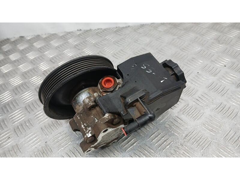 Recambio de bomba direccion para mercedes-benz clase c (w202) c 250 turbo-d (202.128) referencia OEM IAM A2104660901 ZF 