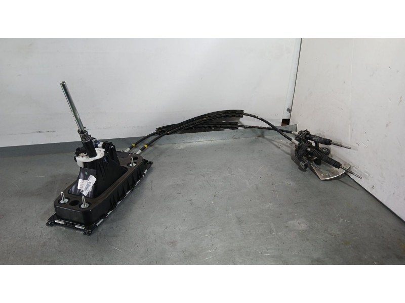 Recambio de palanca cambio para seat ibiza v (kj1, kjg) 1.0 mpi referencia OEM IAM 5R3711049K COMPLETA CON SIRGAS 1707570