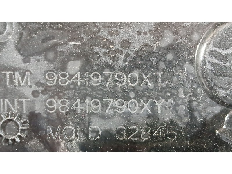 Recambio de rejilla delantera para ds ds 7 crossback (j4_, jr_, jc_) puretech 130 (jrhnsu) referencia OEM IAM 98419790XY  