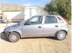 opel corsa c (x01) del año 2004