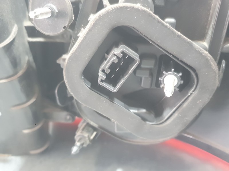 Recambio de piloto trasero izquierdo exterior para ford c-max ii (dxa/cb7, dxa/ceu) 1.0 ecoboost referencia OEM IAM AM5113405BF 