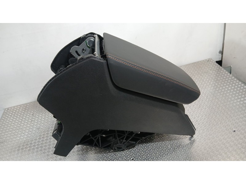 Recambio de apoyabrazos central para cupra formentor (kmp) 1.5 tsi e-hybrid referencia OEM IAM 5FF864207B  260158945