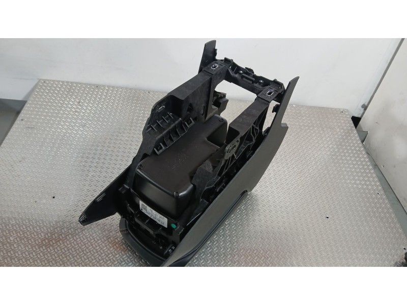 Recambio de apoyabrazos central para cupra formentor (kmp) 1.5 tsi e-hybrid referencia OEM IAM 5FF864207B  260158945