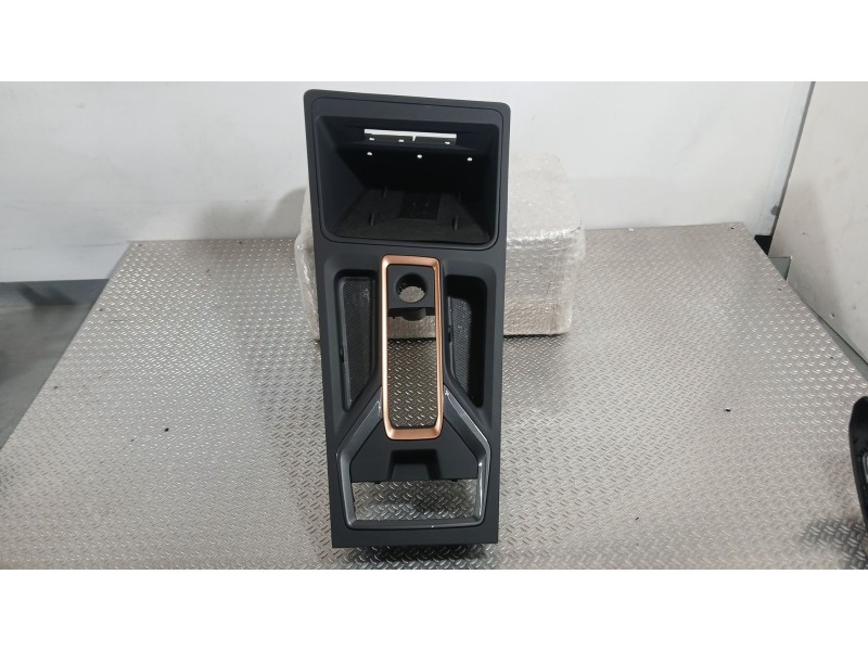 Recambio de embellecedor consola central para cupra formentor (kmp) 1.5 tsi e-hybrid referencia OEM IAM 5FB863203AG  