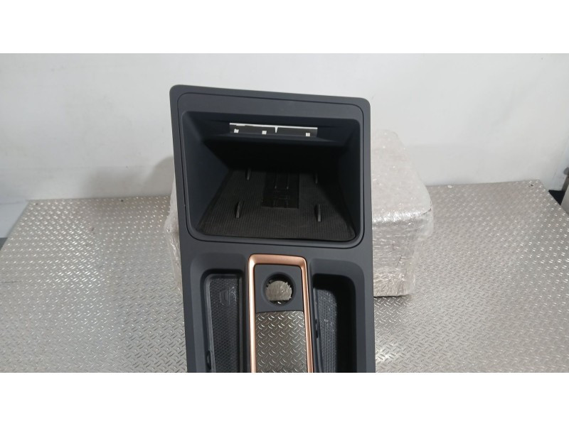 Recambio de embellecedor consola central para cupra formentor (kmp) 1.5 tsi e-hybrid referencia OEM IAM 5FB863203AG  