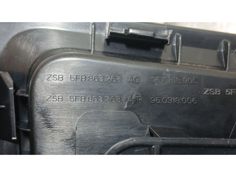 Recambio de embellecedor consola central para cupra formentor (kmp) 1.5 tsi e-hybrid referencia OEM IAM 5FB863203AG  