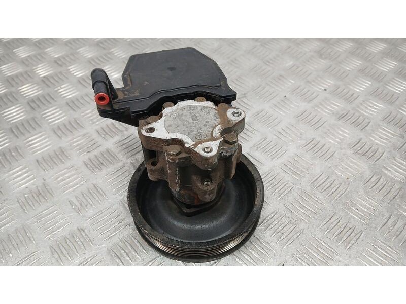 Recambio de bomba direccion para mercedes-benz clase c (w202) c 250 turbo-d (202.128) referencia OEM IAM A2104660901 ZF 