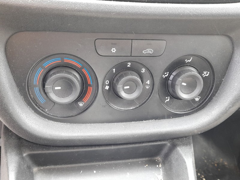 Recambio de mando calefaccion / aire acondicionado para fiat doblo cargo (263_) 1.6 d multijet referencia OEM IAM 735617706  
