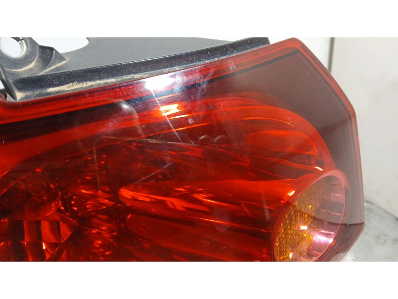 Recambio de piloto trasero izquierdo exterior para fiat croma (194_) 1.9 d multijet (194axb1b) referencia OEM IAM 51727250 ROZAD