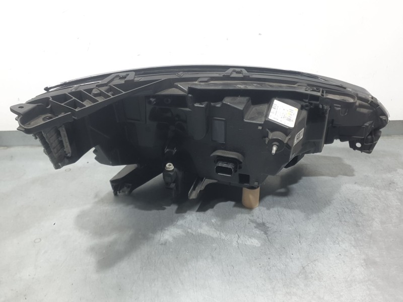 Recambio de faro izquierdo para renault clio v (b7_) 1.0 tce 100 (b7mt) referencia OEM IAM 260605690R  