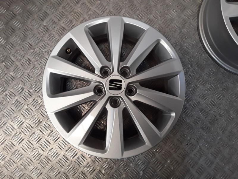 Recambio de juego llantas aluminio para seat ibiza v (kj1, kjg) 1.0 mpi referencia OEM IAM 5.5X15 5 TORN ET40  ALUMINIO