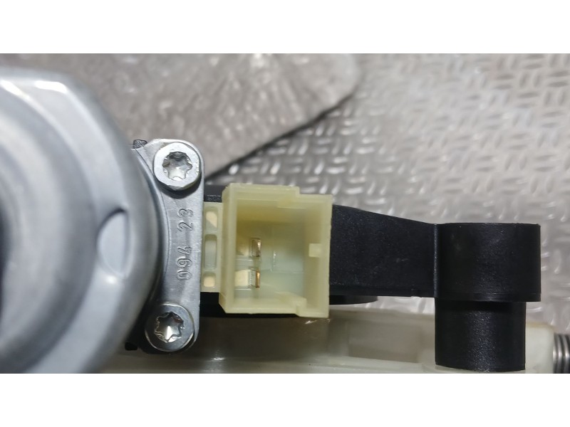 Recambio de elevalunas delantero izquierdo para seat leon (kl1, klg) 2.0 tdi referencia OEM IAM 5FA837461D 2 PINS 