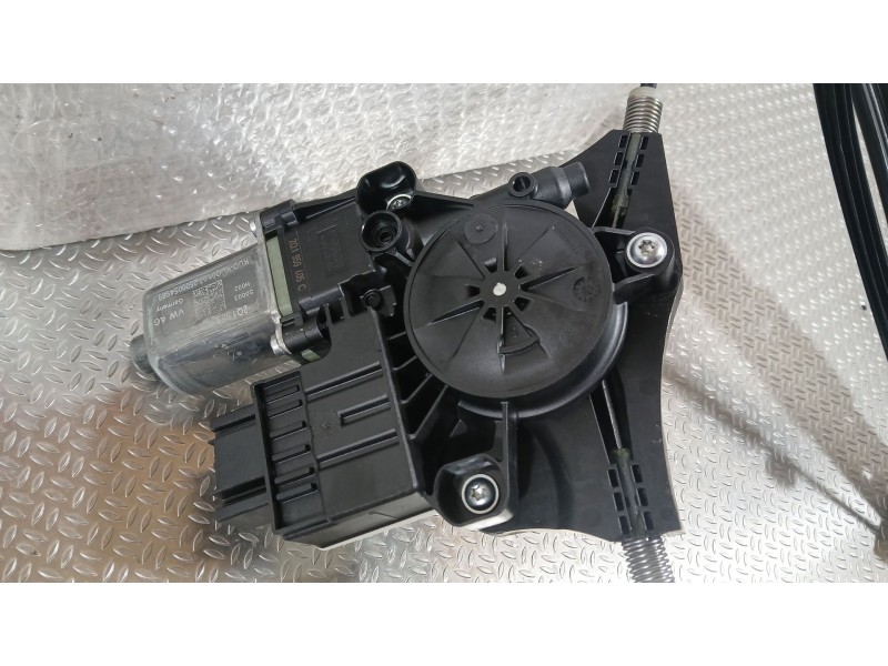 Recambio de elevalunas delantero izquierdo para seat ibiza v (kj1, kjg) 1.0 mpi referencia OEM IAM 6F0837461E 6 PINS 