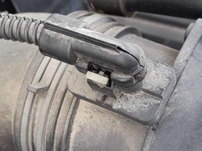 Recambio de caudalimetro para audi q3 (8ub, 8ug) 2.0 tdi referencia OEM IAM 03L906461A  