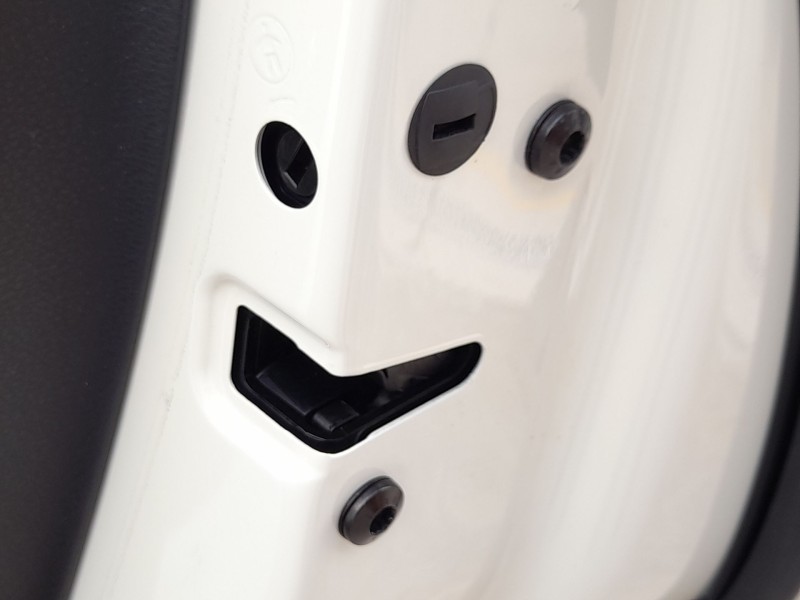 Recambio de cerradura puerta trasera derecha para audi q3 (8ub, 8ug) 2.0 tdi referencia OEM IAM 8K0839016A  