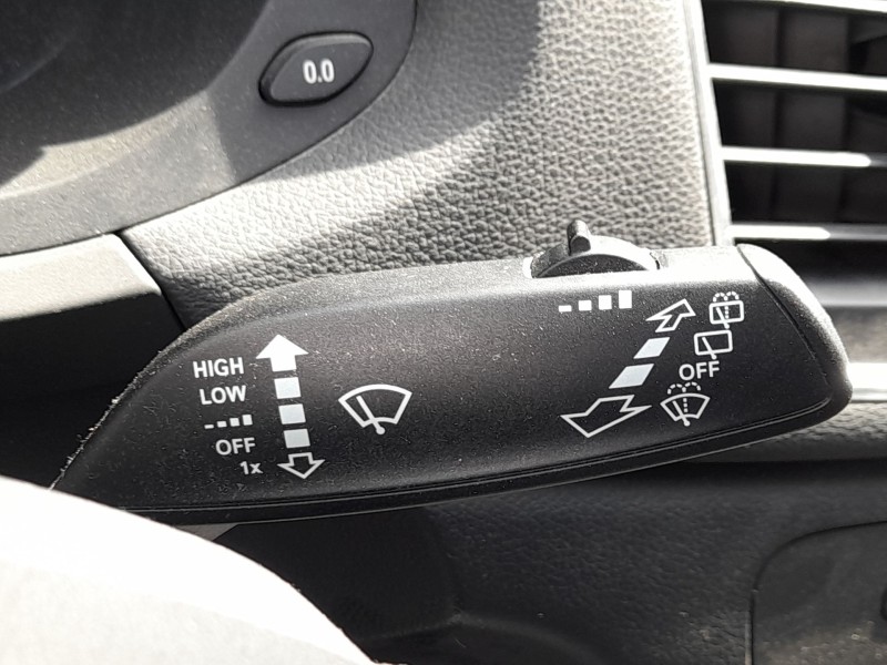 Recambio de mando luces y limpia para audi q3 (8ub, 8ug) 2.0 tdi referencia OEM IAM 8X09535024PK  