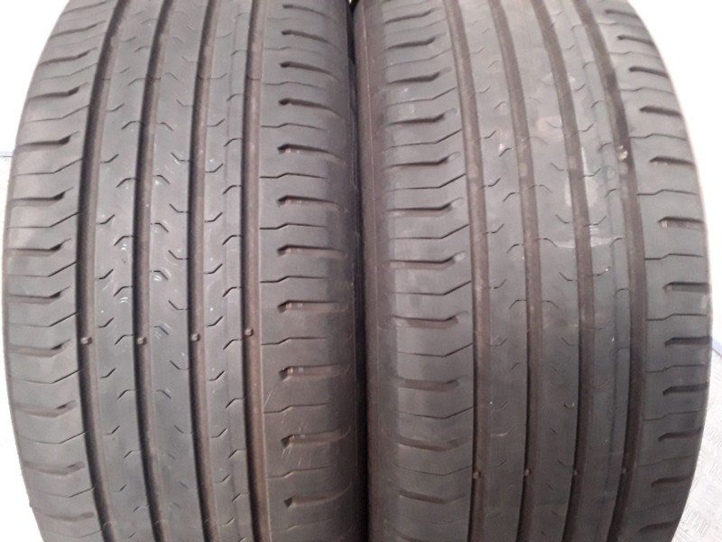 Recambio de neumatico pareja para neumaticos reutilizados - referencia OEM IAM 205551795V CONTINENTAL 205/55/17/95V