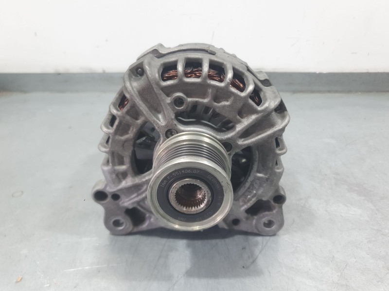 Recambio de alternador para audi a5 sportback (8ta) 2.0 tdi referencia OEM IAM 04L903017E 0125711154 BOSCH