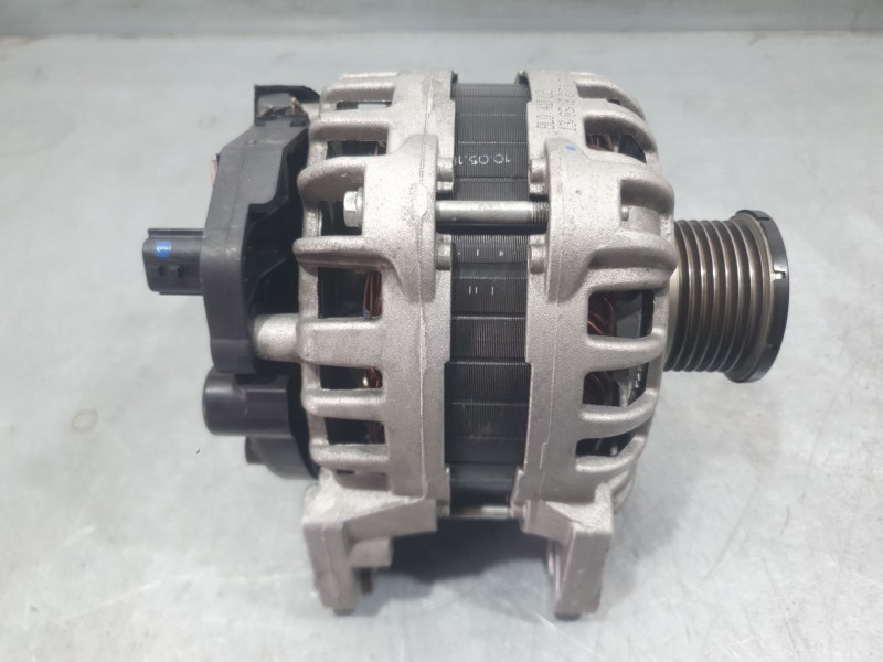 Recambio de alternador para renault clio iv (bh_) 0.9 tce 75 (bhnp) referencia OEM IAM 231008593R F000BL0410 BOSCH