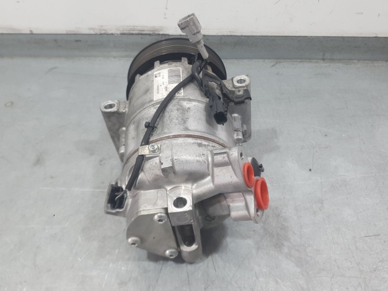 Recambio de compresor aire acondicionado para renault clio iv (bh_) 0.9 tce 75 (bhnp) referencia OEM IAM 926000734R 926007953R 
