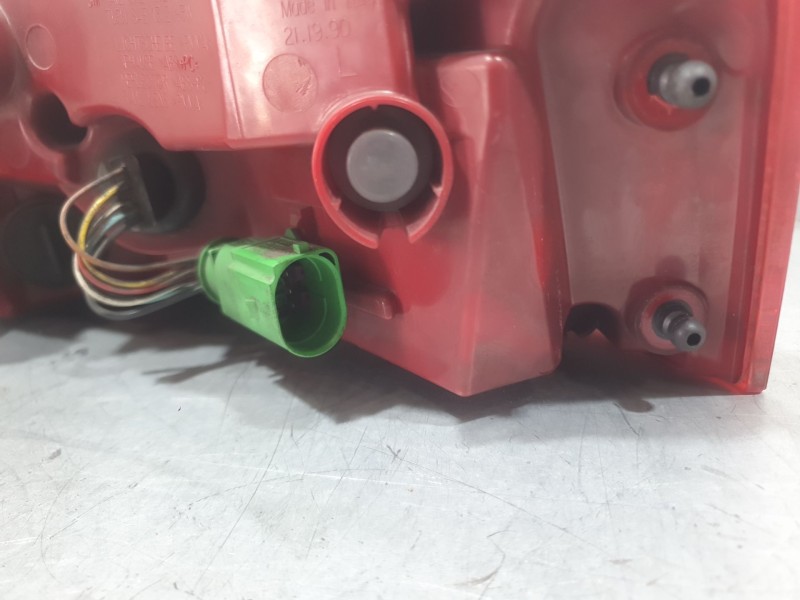 Recambio de piloto trasero izquierdo exterior para audi a5 sportback (8ta) 2.0 tdi referencia OEM IAM 8T8945095F  