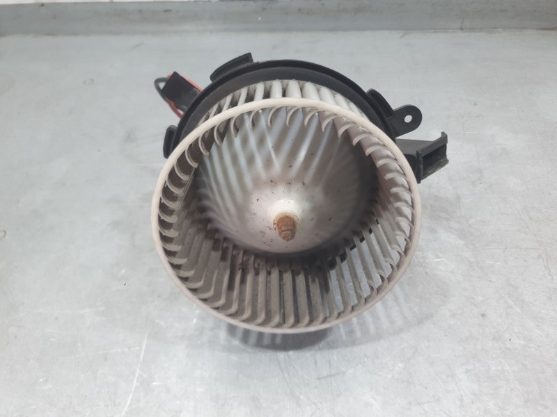 Recambio de motor calefaccion para audi a5 sportback (8ta) 2.0 tdi referencia OEM IAM 8T1820021 X6553 BEHR
