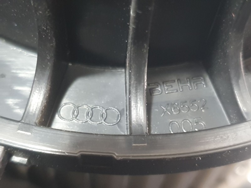 Recambio de motor calefaccion para audi a5 sportback (8ta) 2.0 tdi referencia OEM IAM 8T1820021 X6553 BEHR