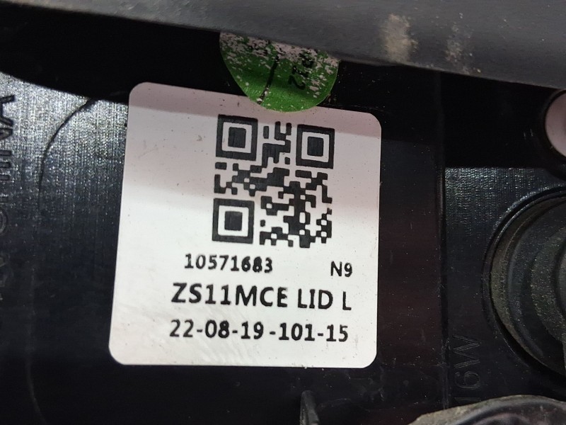 Recambio de piloto trasero izquierdo interior para mg zs suv (azs1) 1.5 vti referencia OEM IAM 10571683  
