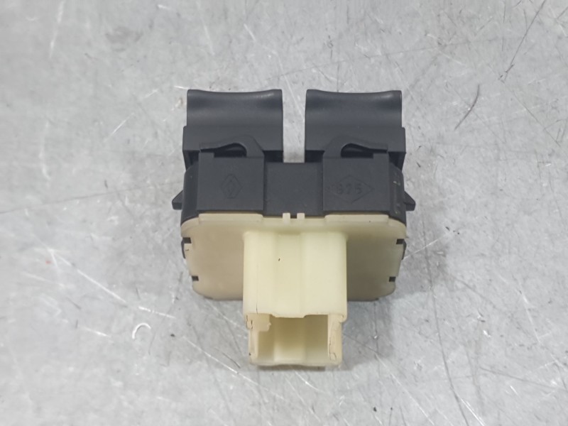 Recambio de mando elevalunas delantero izquierdo para renault clio iv (bh_) 0.9 tce 75 (bhnp) referencia OEM IAM 254118044R  