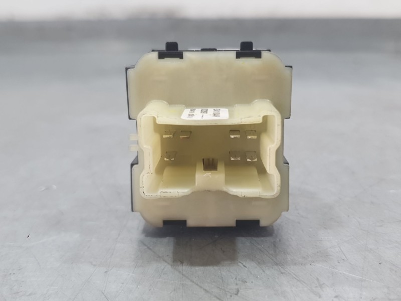 Recambio de mando elevalunas delantero izquierdo para renault clio iv (bh_) 0.9 tce 75 (bhnp) referencia OEM IAM 254118044R  